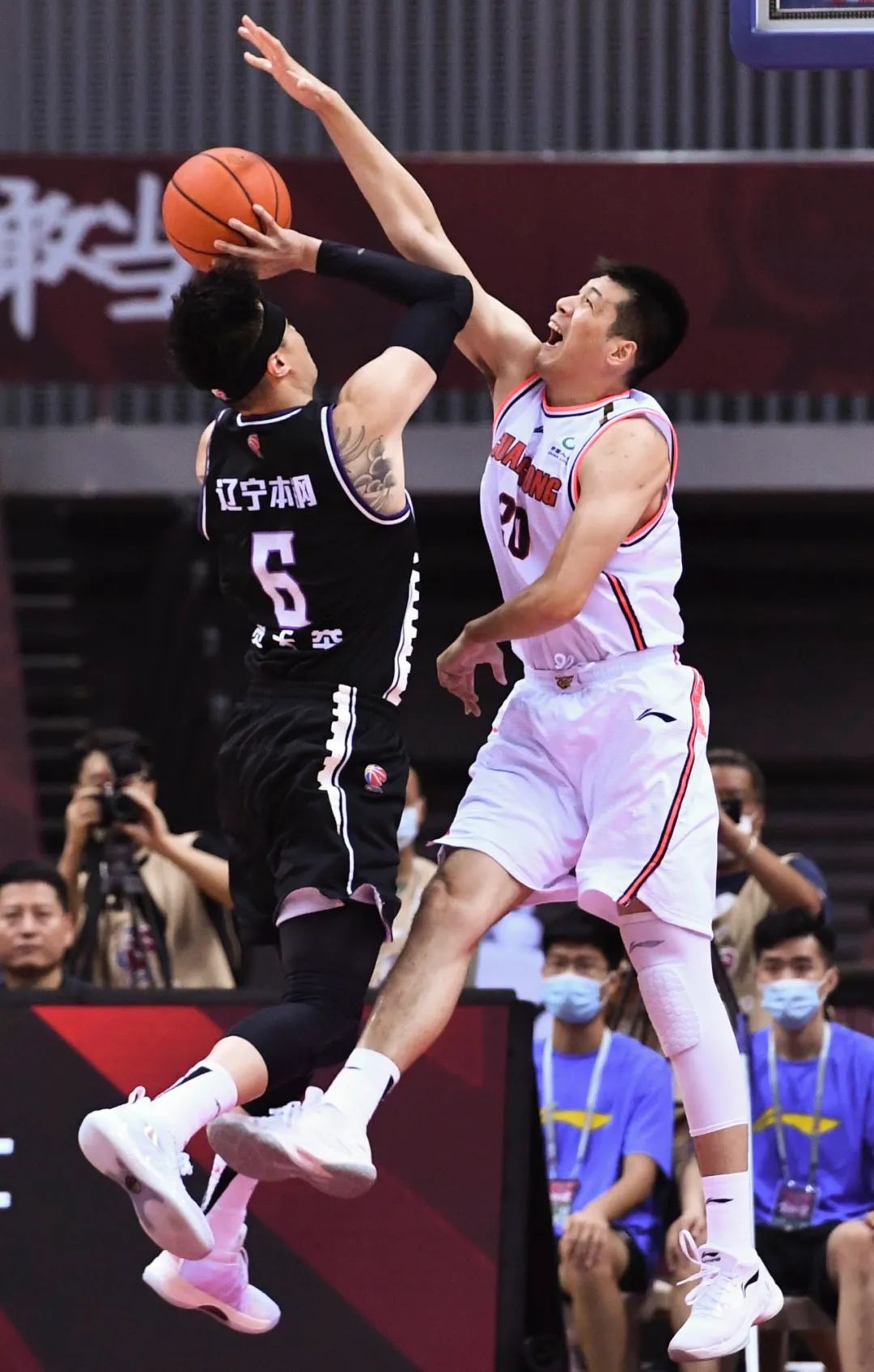 开云体育中国-包含贵州男篮坚决拼搏无畏困难全力冲刺追赶比分的词条