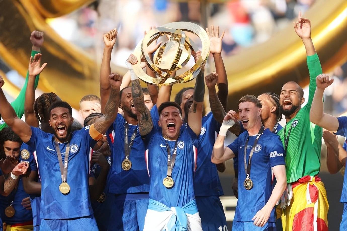 欧冠小组赛首轮战局激烈,国家队险胜对手斩获关键胜利的简单介绍 欧冠小组赛首轮战局激烈,国家队险胜对手斩获关键胜利的简单介绍