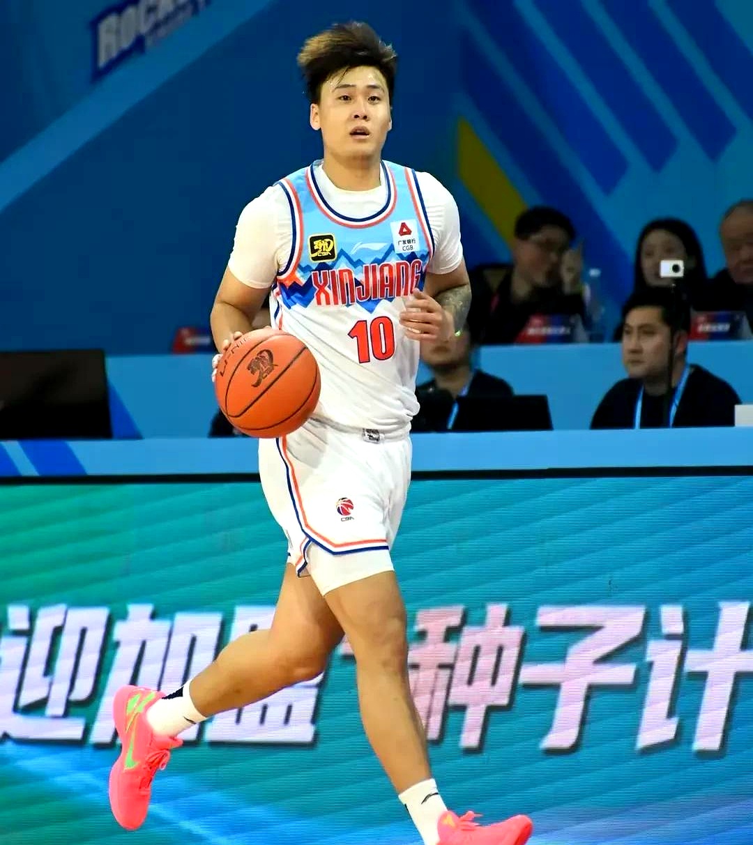 开云体育入口-包含江西队在关键时刻发挥突围获胜的词条