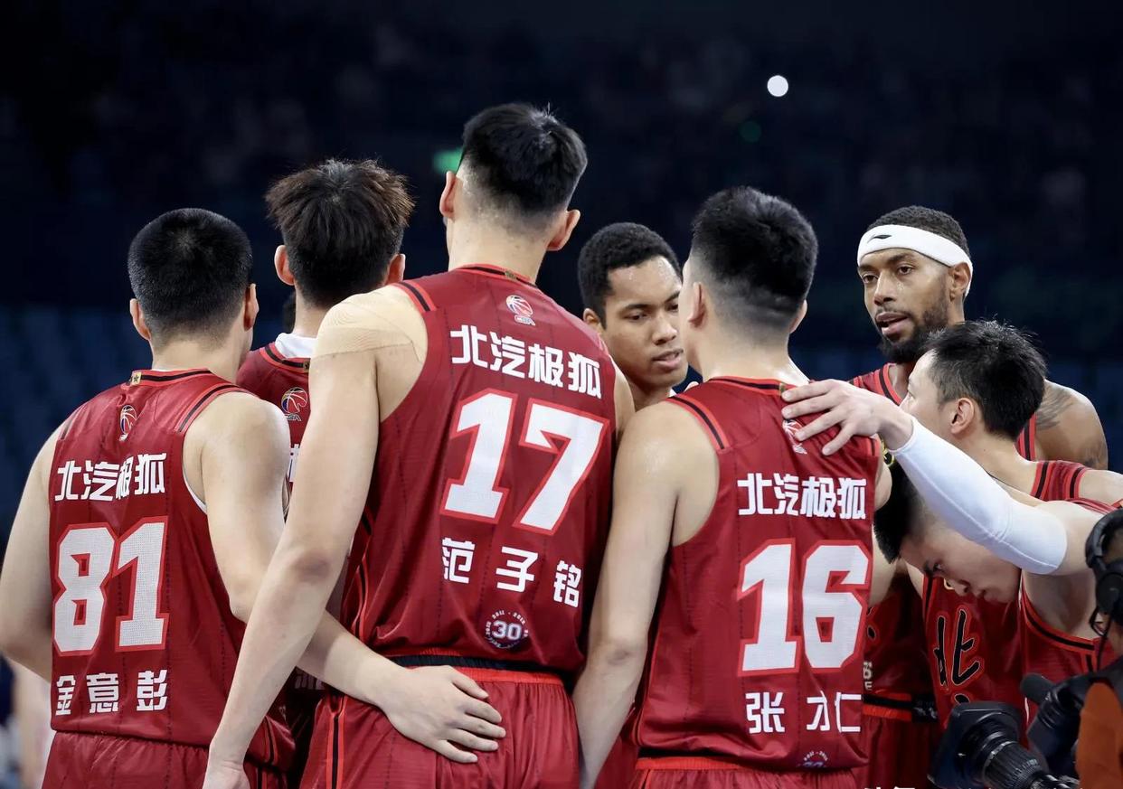 开云APP-包含浙江男篮客场战胜对手，球队团结一心迅速崛起的词条