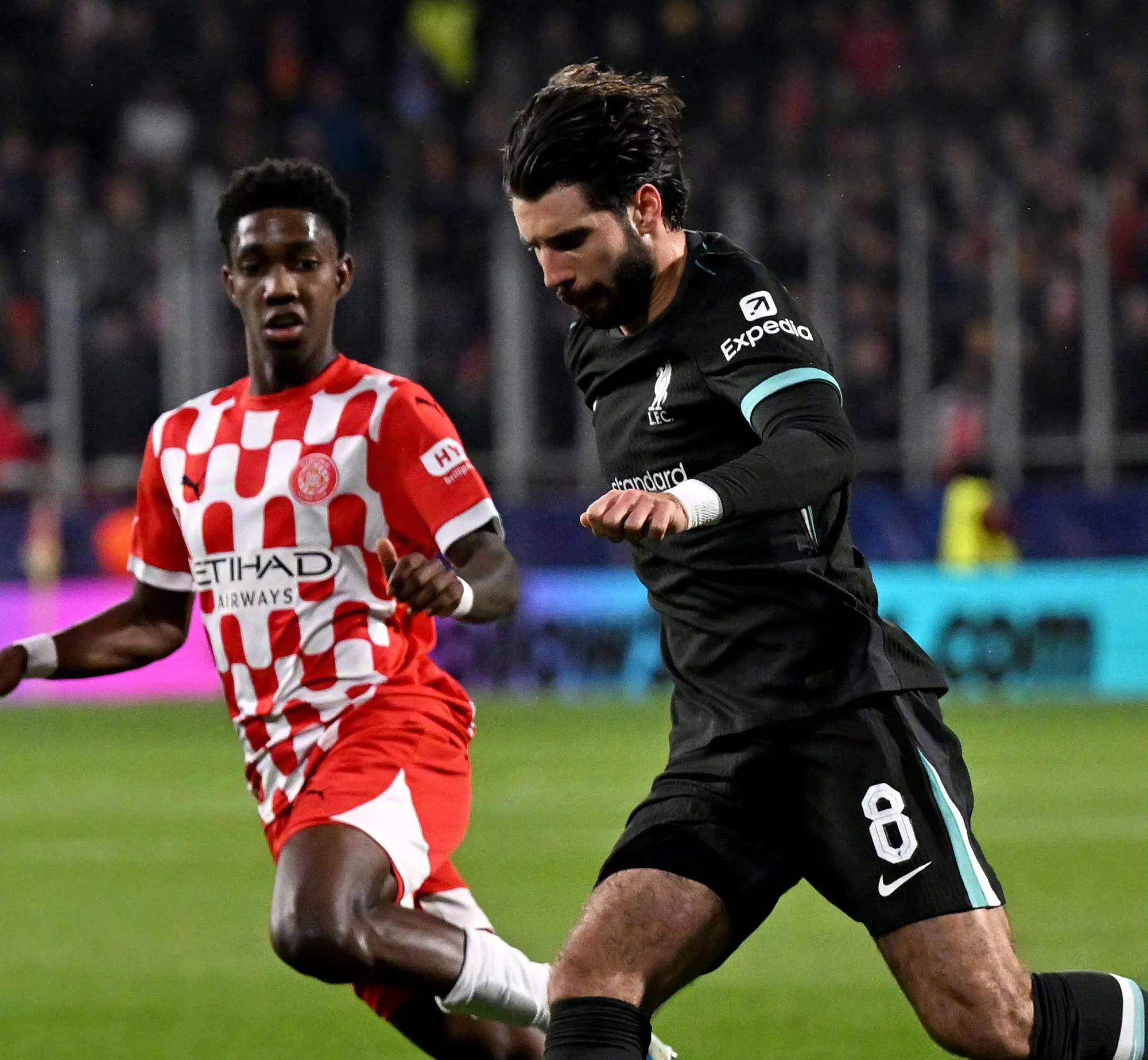 利物浦豪取连胜，领先优势逐渐扩大