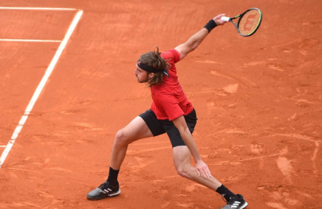 开云APP-希腊举重选手创造历史记录