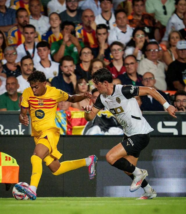 包含曼城轻取意大利队,莱万关键助攻美洲杯的词条 包含曼城轻取意大利队,莱万关键助攻美洲杯的词条