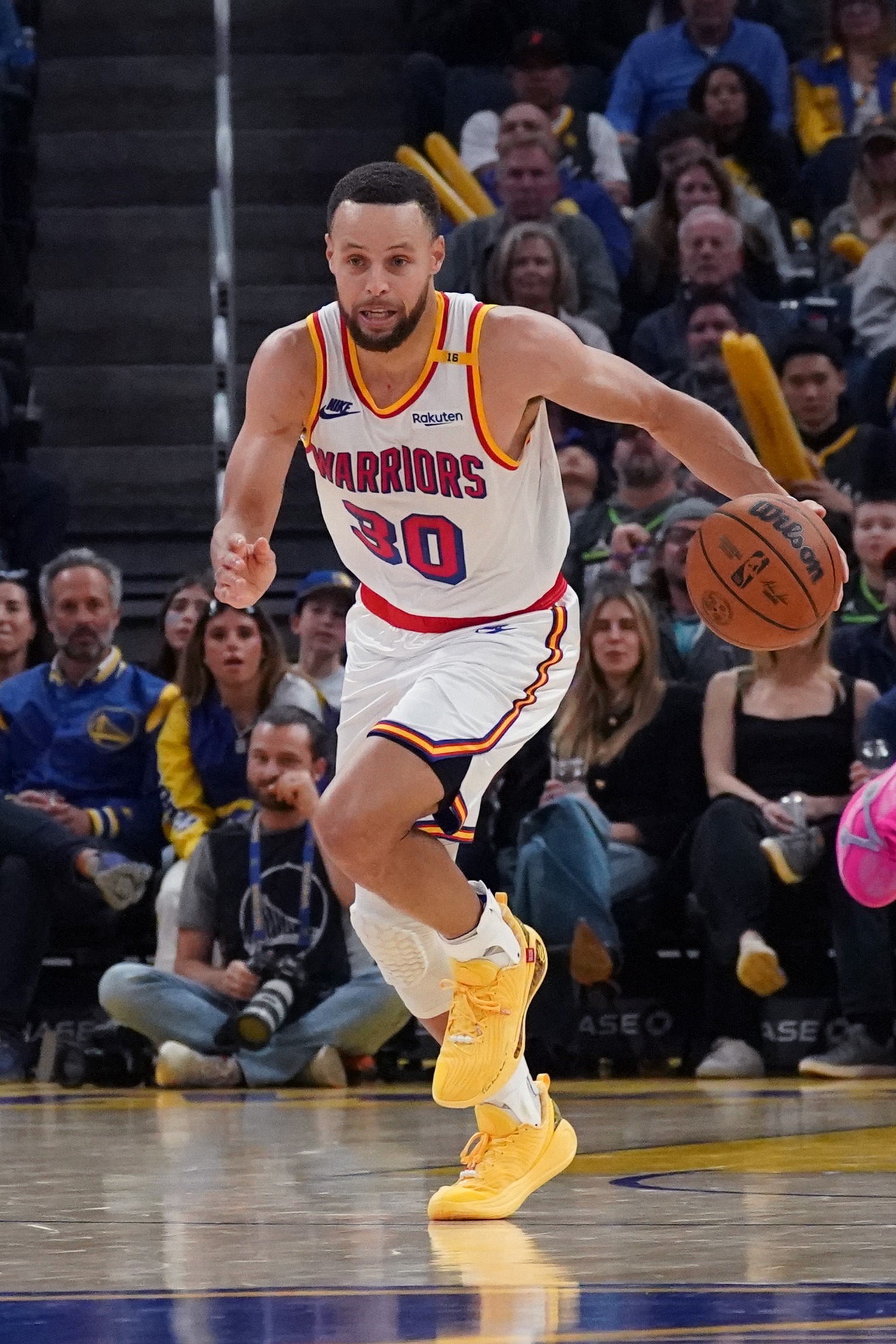 关于勇士主场失利,新赛季前景堪忧的信息 关于勇士主场失利,新赛季前景堪忧的信息