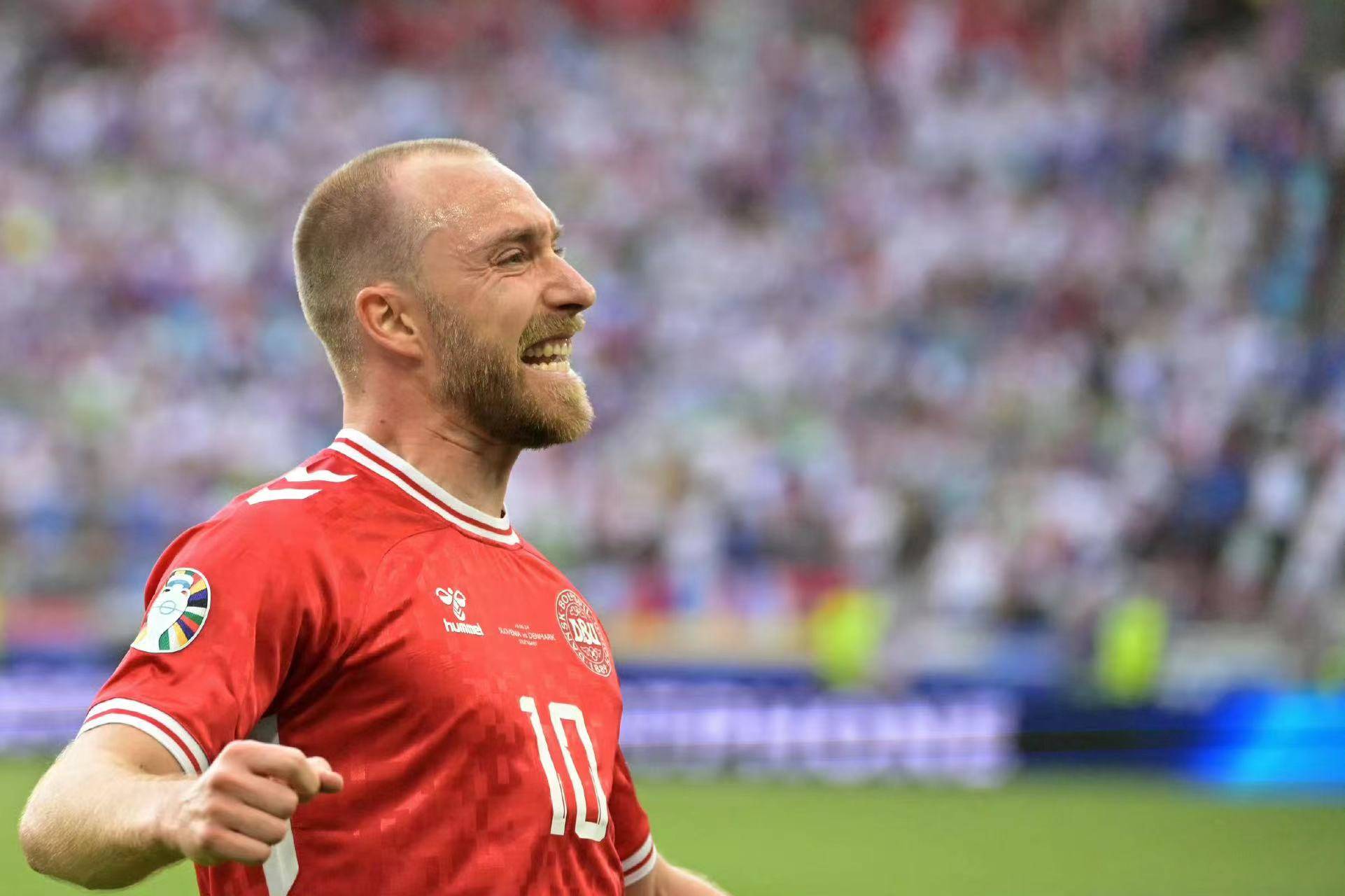 丹麦球队表现神勇,夺得胜利! 丹麦球队表现神勇,夺得胜利!