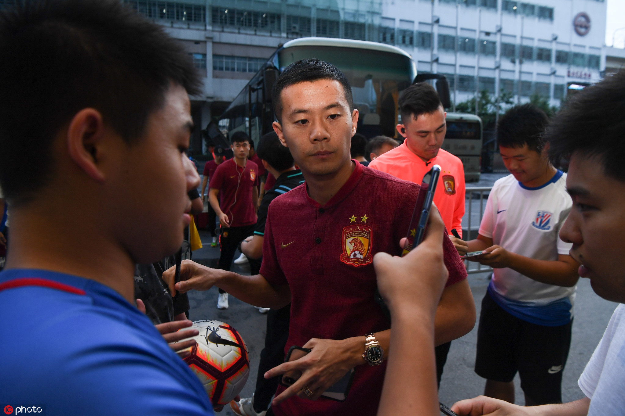 广州恒大遭遇连败,球迷急需求改的简单介绍 广州恒大遭遇连败,球迷急需求改的简单介绍