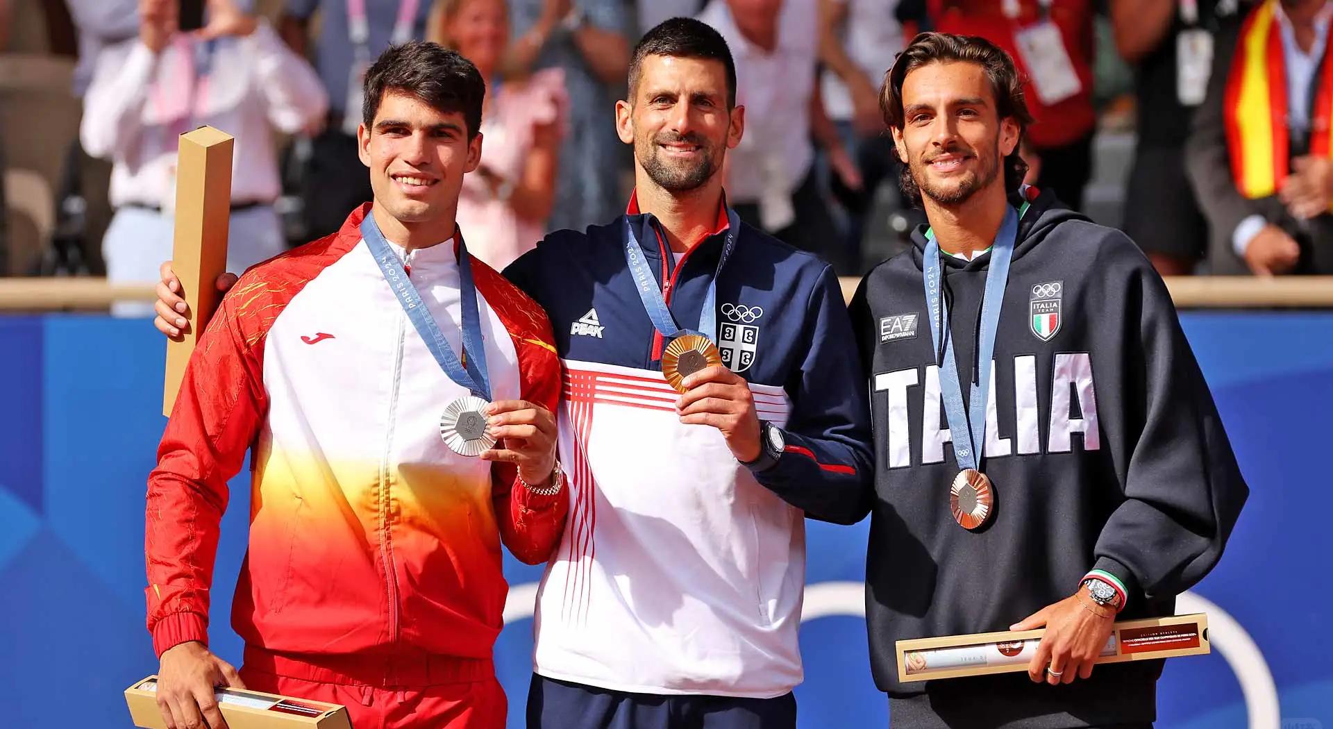 开云体育在线-关于美国网球队险胜西班牙网球队，德约科维奇爆发神勇的信息