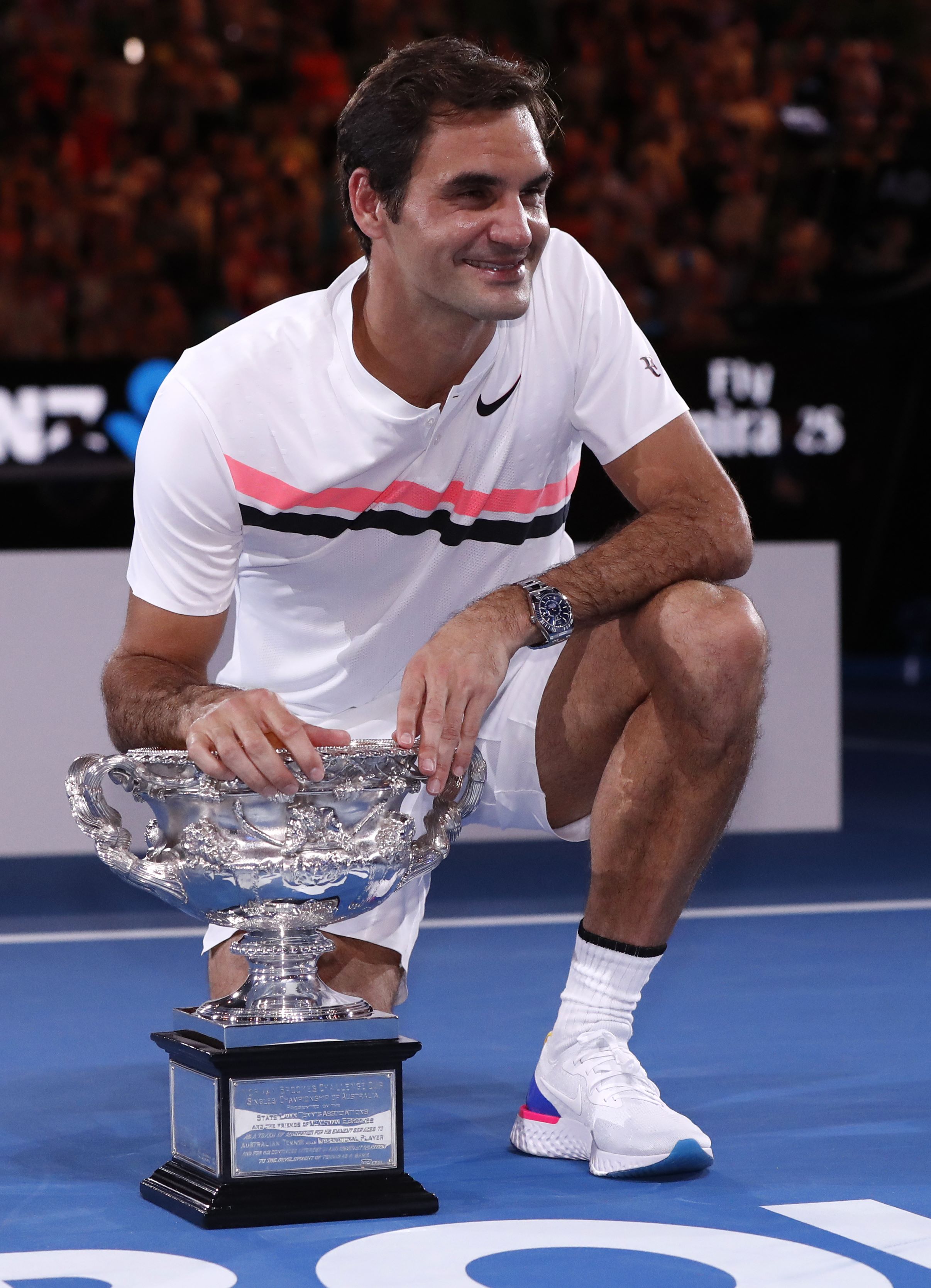 西班牙网球队强势意大利网球队,费德勒惊艳世界的简单介绍 西班牙网球队强势意大利网球队,费德勒惊艳世界的简单介绍