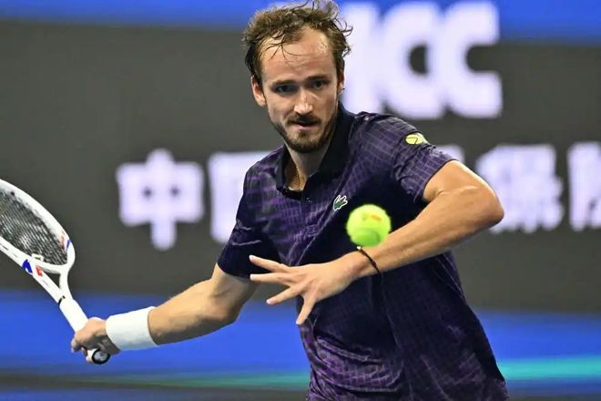 开云体育官网-美网横扫蒙特卡洛大师赛，梅德韦杰夫扛起全队的简单介绍