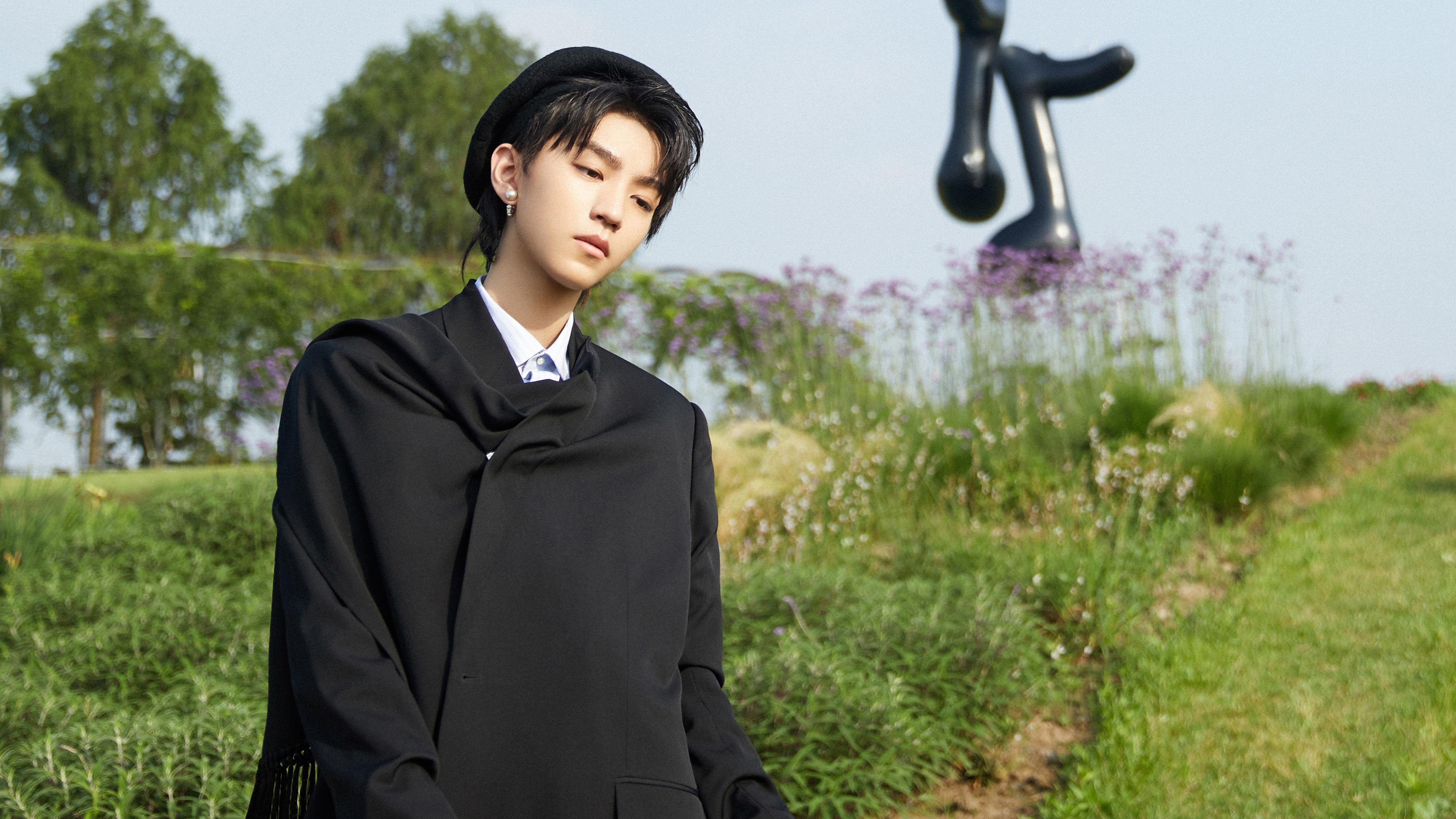 开云体育平台APP-绿茵场的篮网时刻，从雄鹿硬仗看2026世界杯焦点战的胜负哲学