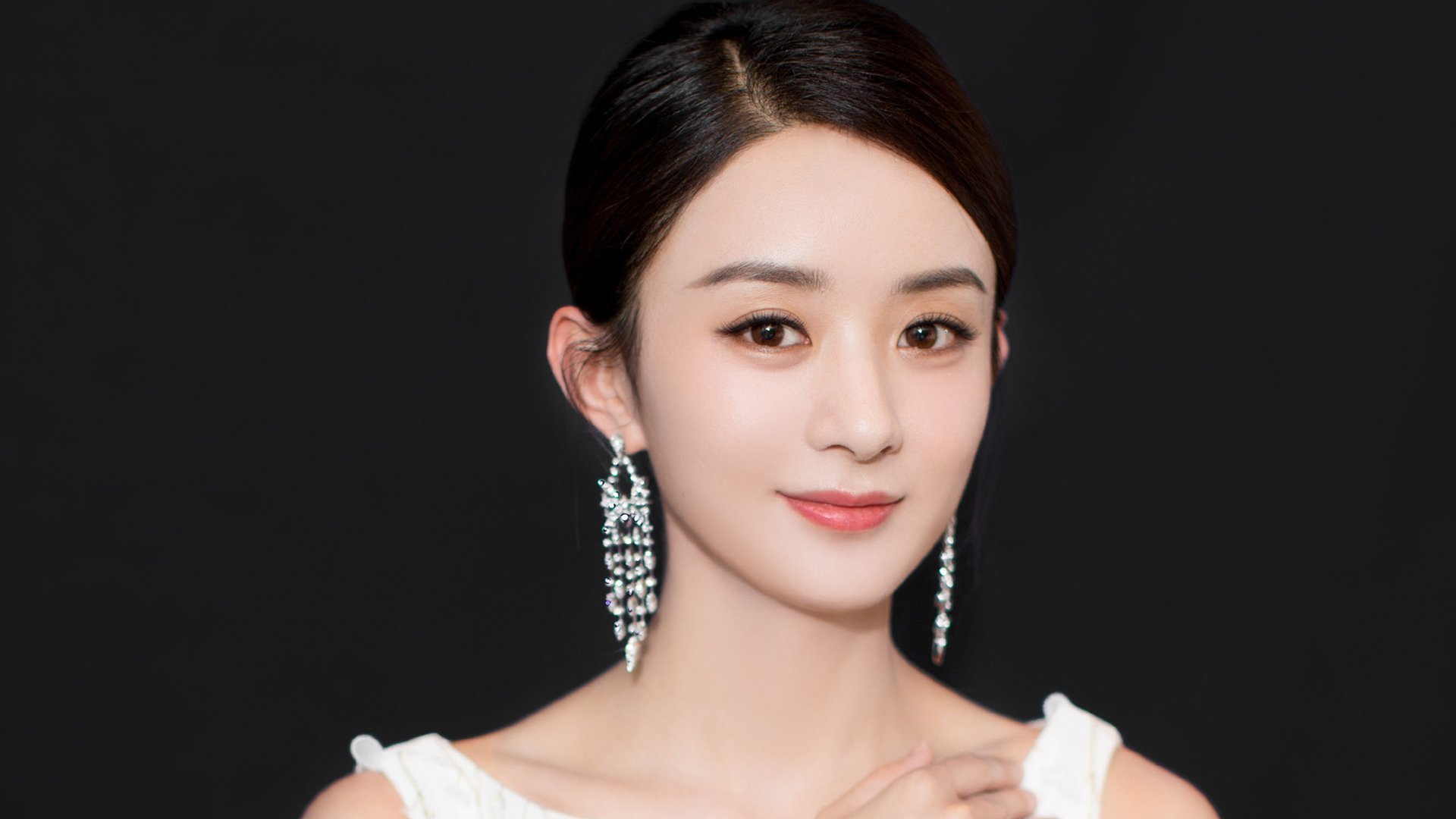 霍勒迪导演逆转好戏，奇才末节魔法冲垮魔术