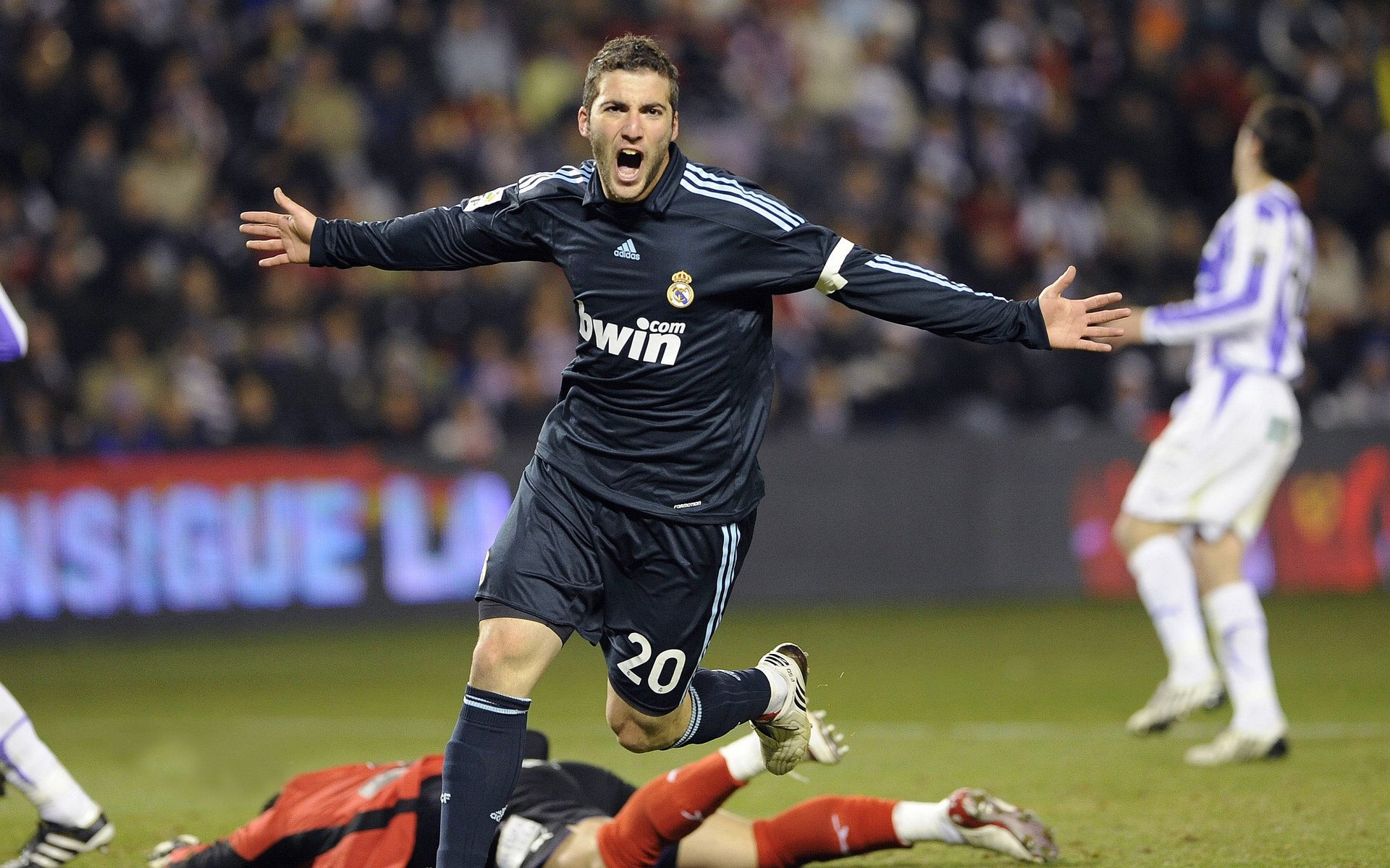 总决赛之夜的节拍器，阿克如何用节奏引领胜利