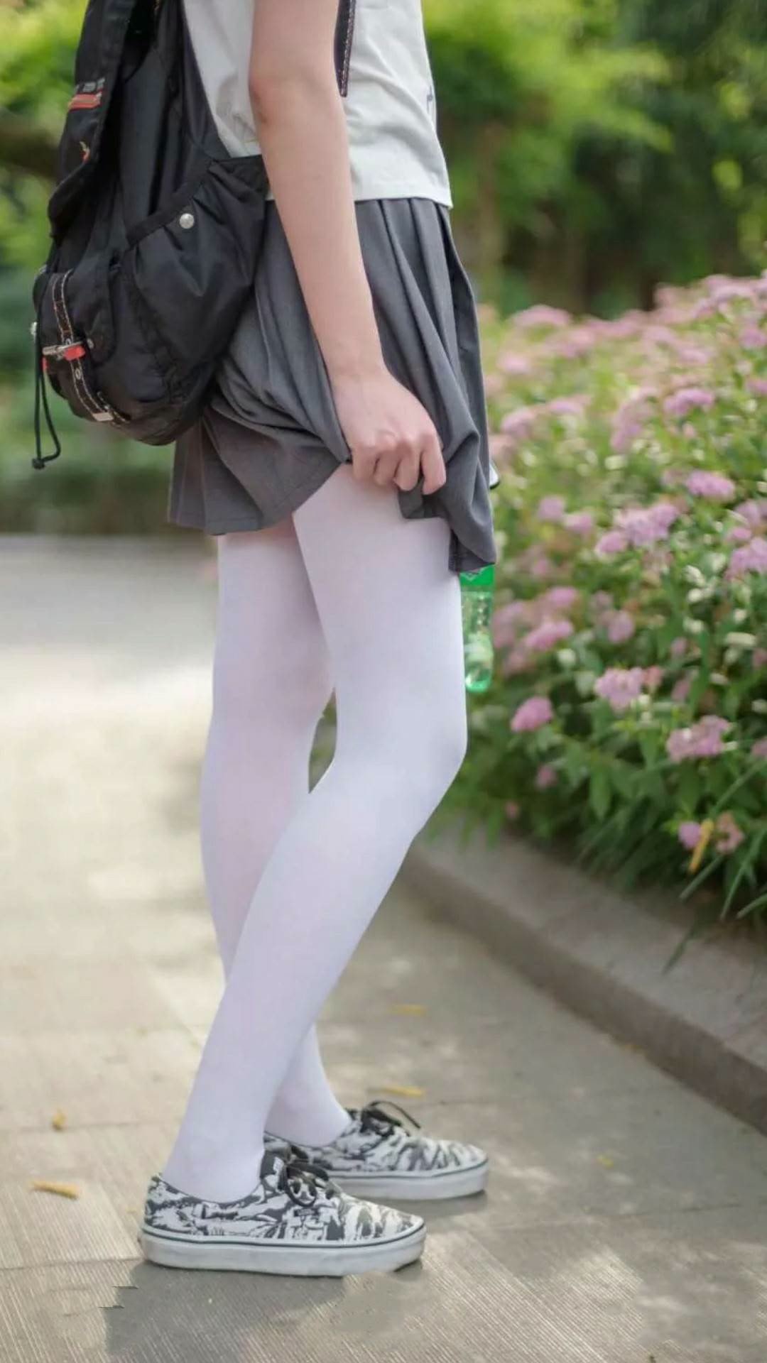 文班亚马防守端筑起蜘蛛网 字母哥利拉德双星驱动雄鹿力克猛龙