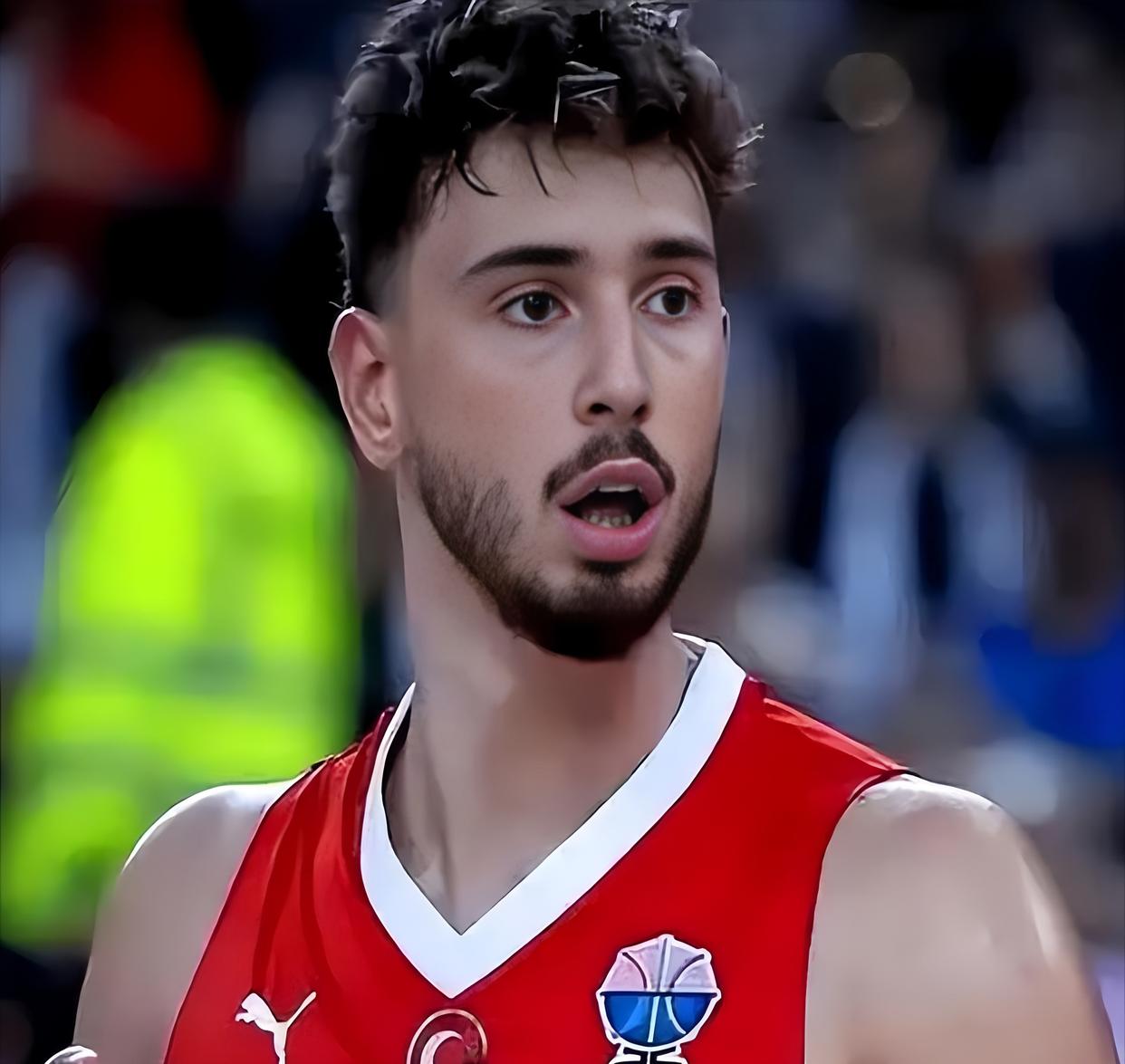 火箭对阵步行者,戈贝尔对手完全无解 火箭对阵步行者,戈贝尔对手完全无解